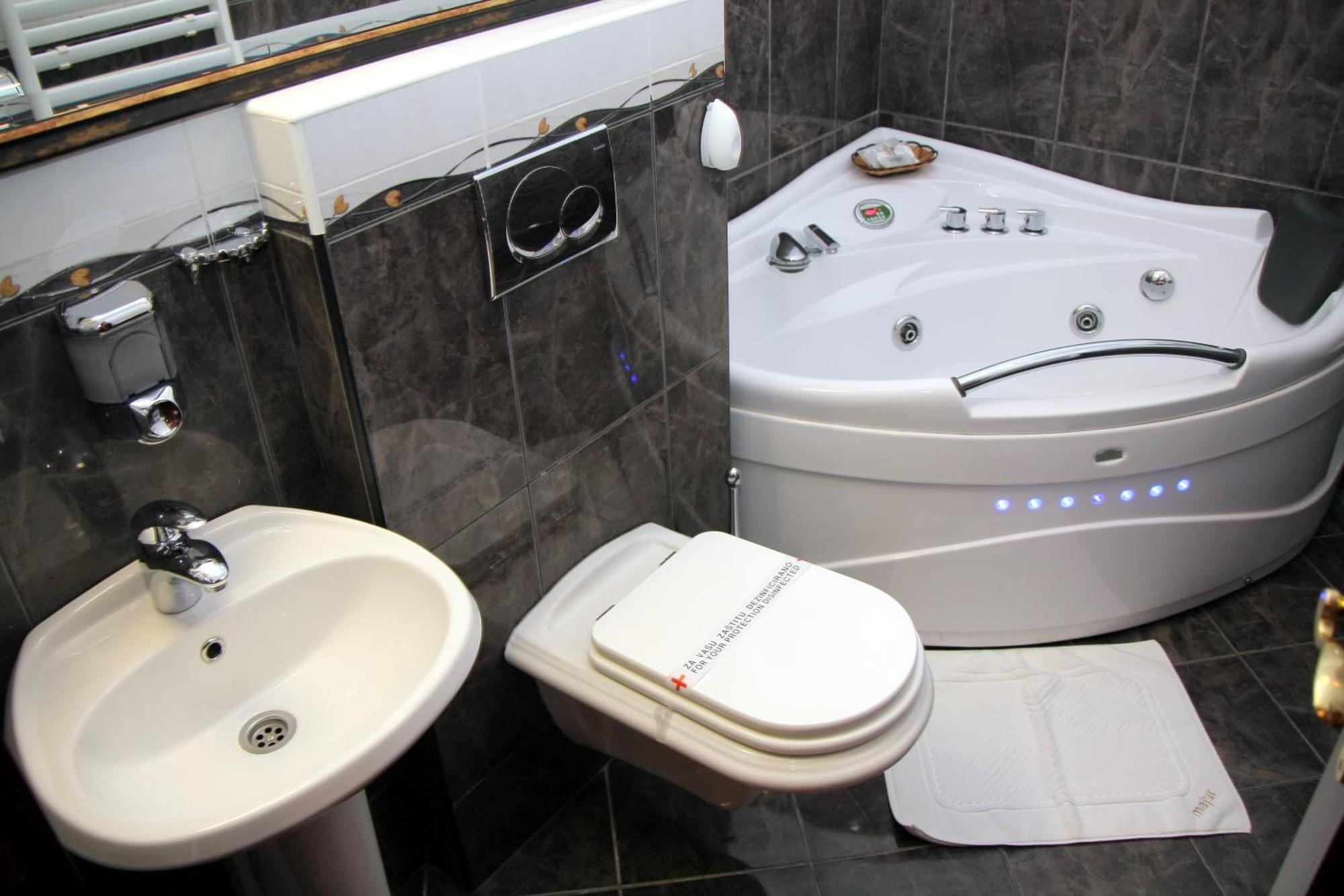 Hotel Villa Majur Subotica Zewnętrze zdjęcie