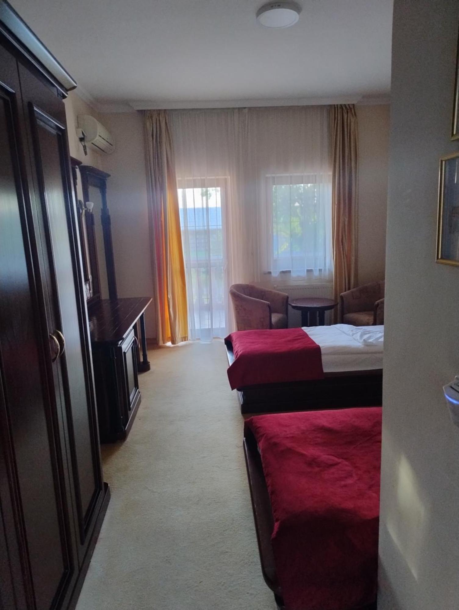 Hotel Villa Majur Subotica Zewnętrze zdjęcie